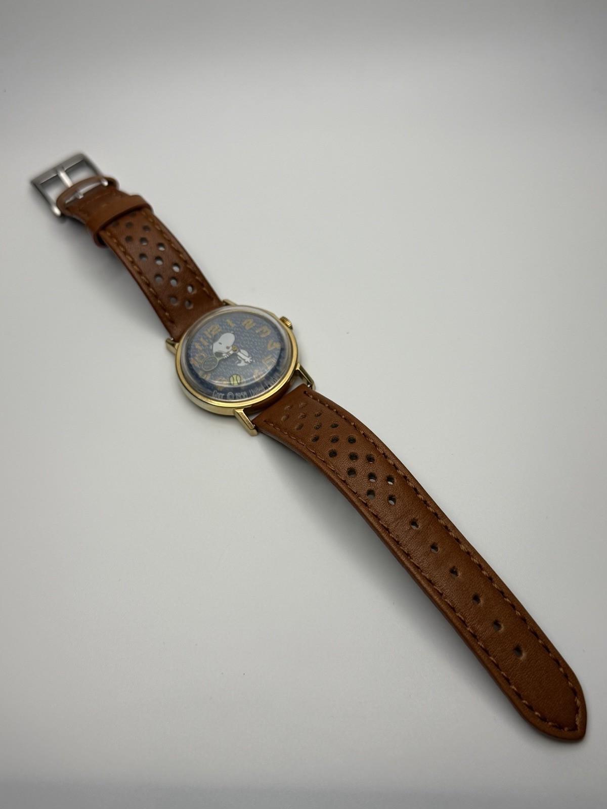 Vintage Timex Snoopy Mechanical Wind-Up Watch Gold Tone New Leather Strap Runs