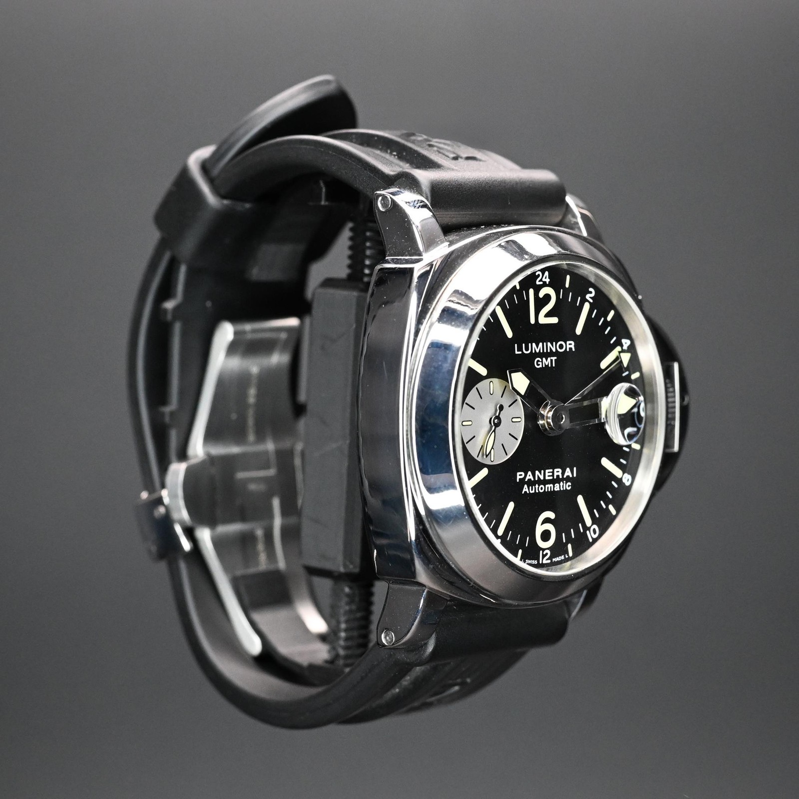 Panerai Luminor GMT 44mm Black Dial Stainless Steel PAM00088
