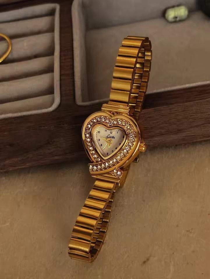 Women’s Dainty Watch French Vintage Style Stainless Steel Heart Shaped Case