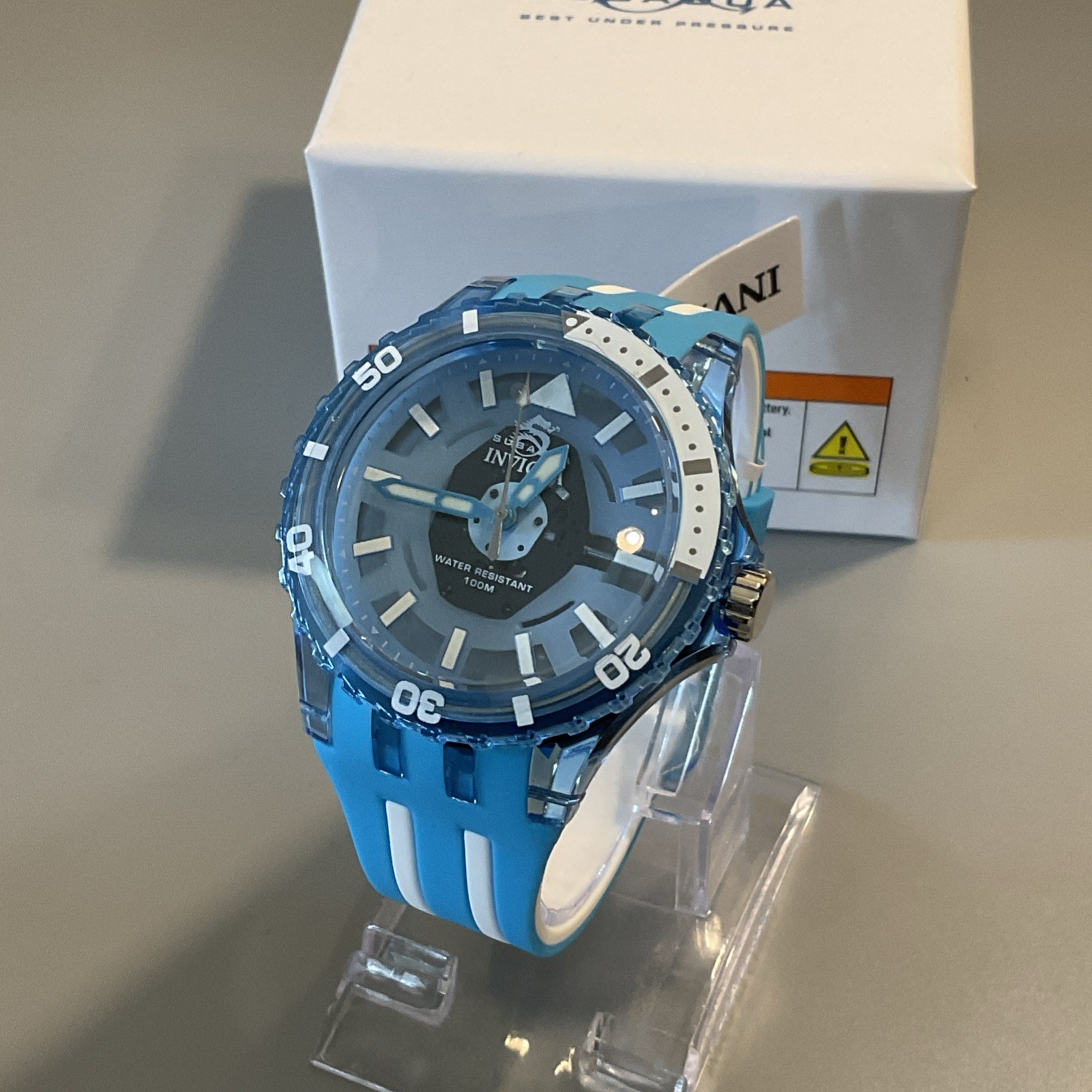 Invicta Subaqua Blue White 69449 Men’s Watch – New in Box 44mm