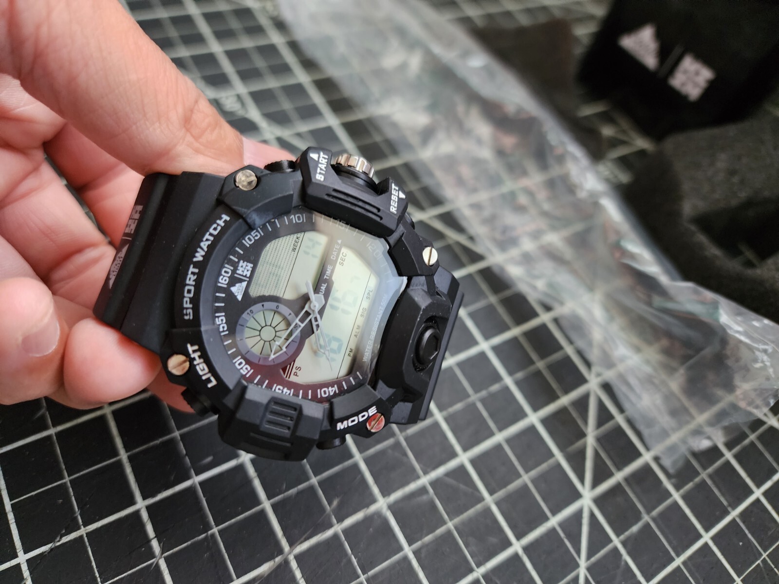 Coors Light hawaii’s finest collab sport Watch NEW water resistant 50m 5atm RARE