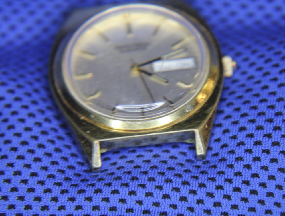 Bulova Accutron Watch 1988 P8 Day Date Men’s Quartz Spaceline Movement – No Band