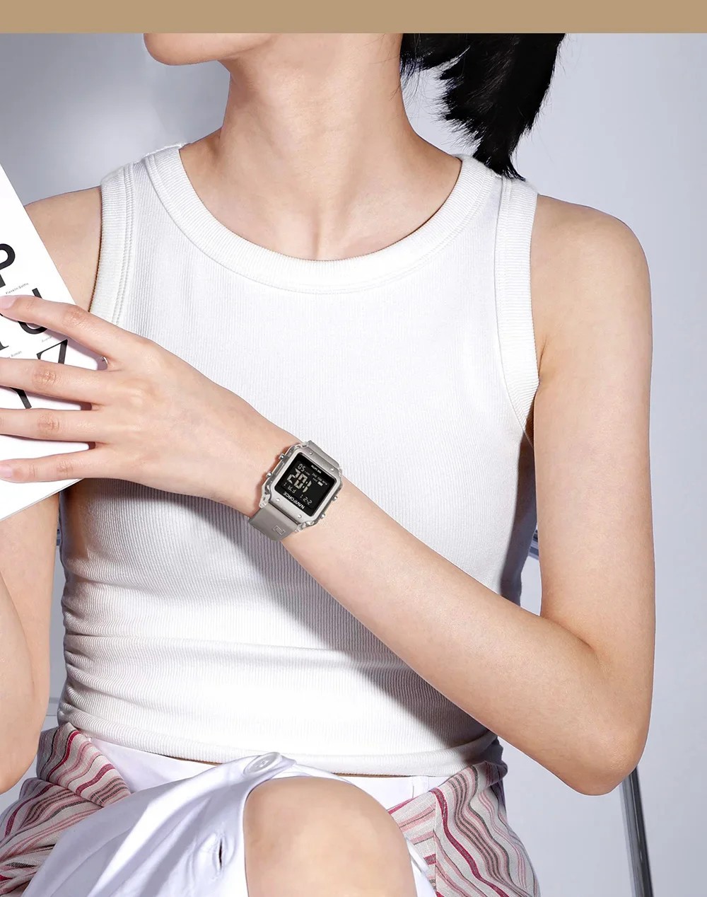 NAVIFORCE Digital Women Watch Waterproof Silicone Strap Time Date Alarm