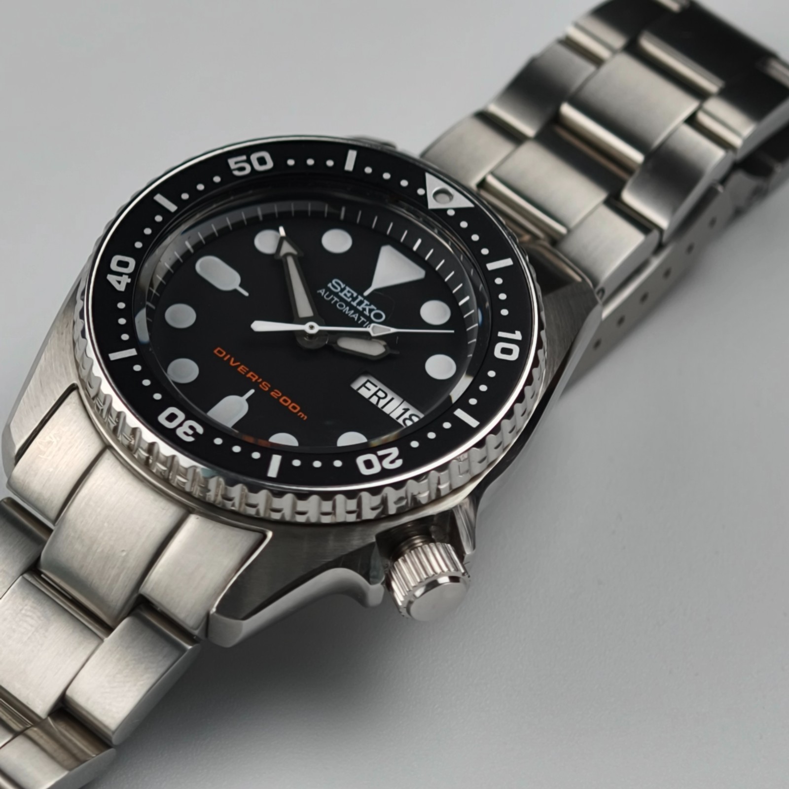 Seiko SKX013 7S26-0030 Midsize Automatic Diver Watch – High-End MiLTAT Strap