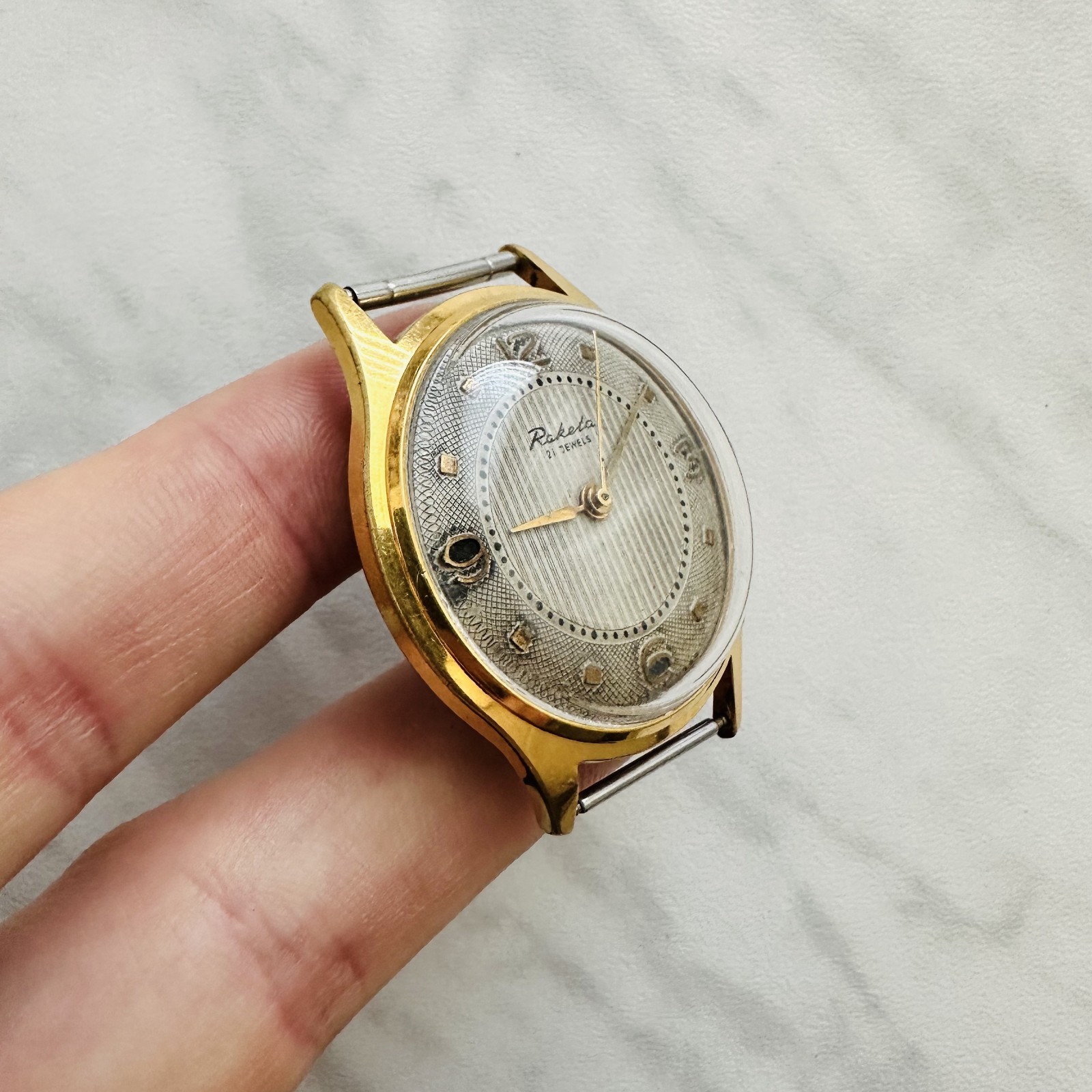 Raketa BALTIKA 2609B vtg soviet ussr Watch wrist Mechanical Classic Gold AU20