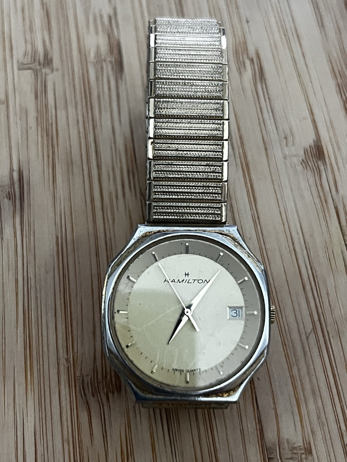 Hamilton Quartz Analog Wristwatch Silver Dial Date Stick Markers Metal Bracelet