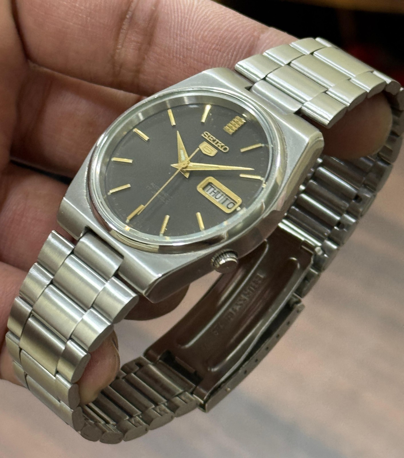 Vintage Seiko 5 Automatic Grey Dial Wrist Watch For Men’s Japan 7009