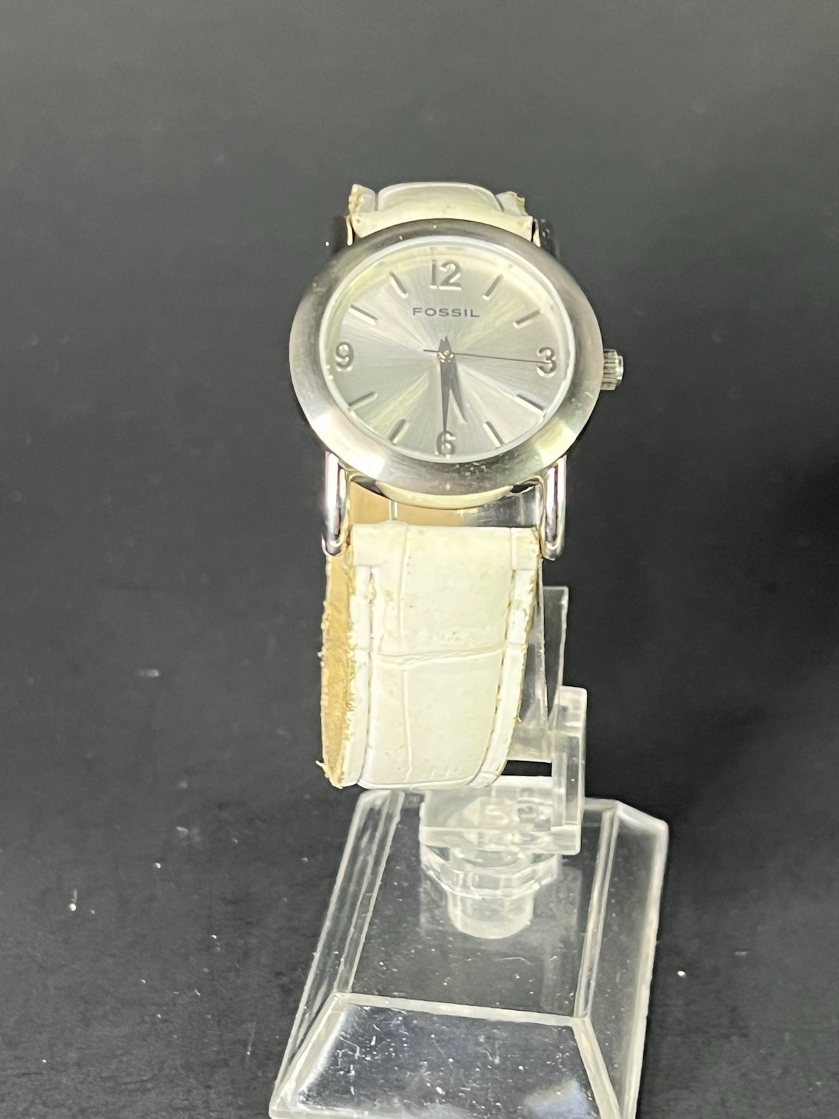 Gossip 30mm Women’s Silver Case NEW BATTERY White Dial White Lthr Strap (551)