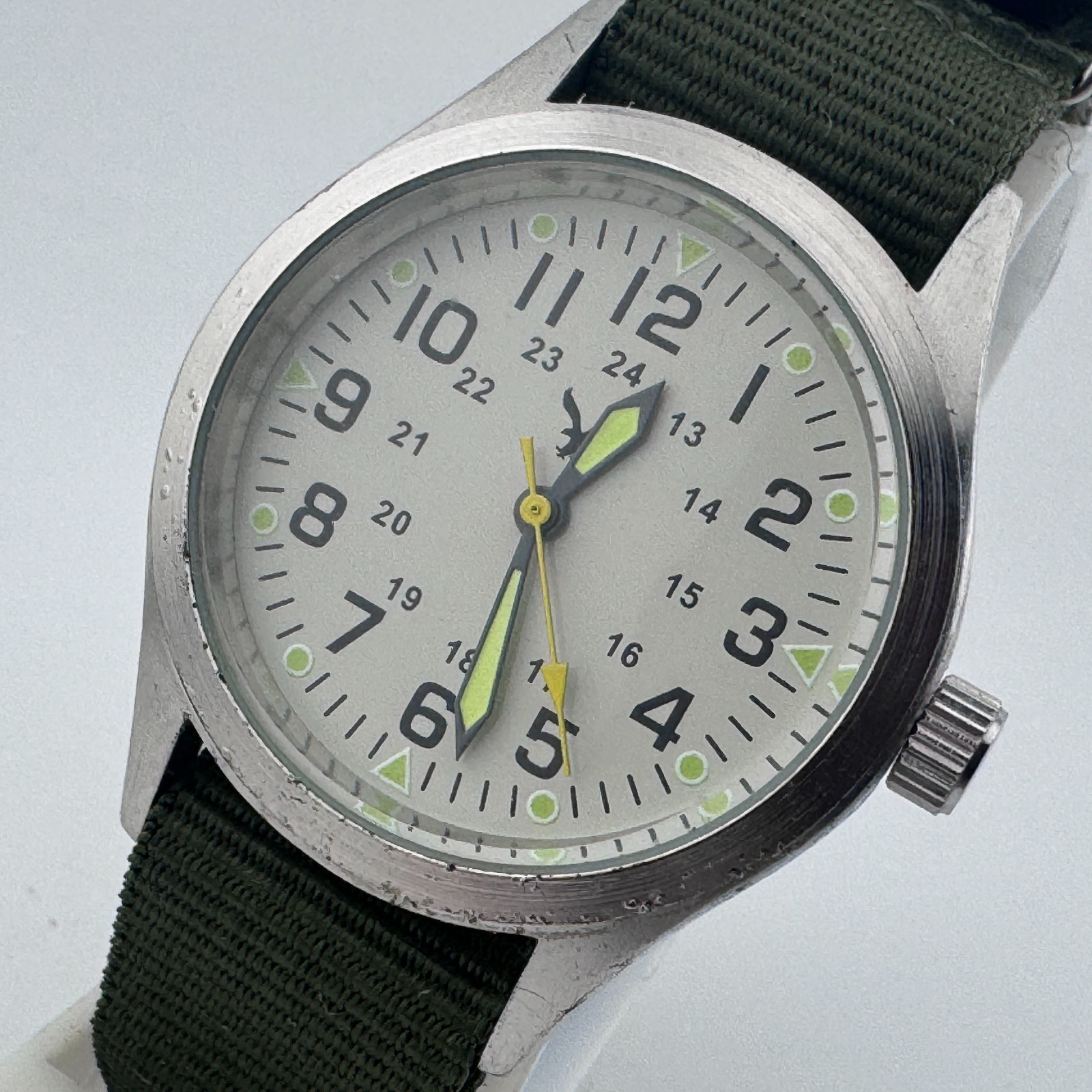 American Eagle Quartz Watch Unisex Silver Military Dial Nylon Analog New Battery