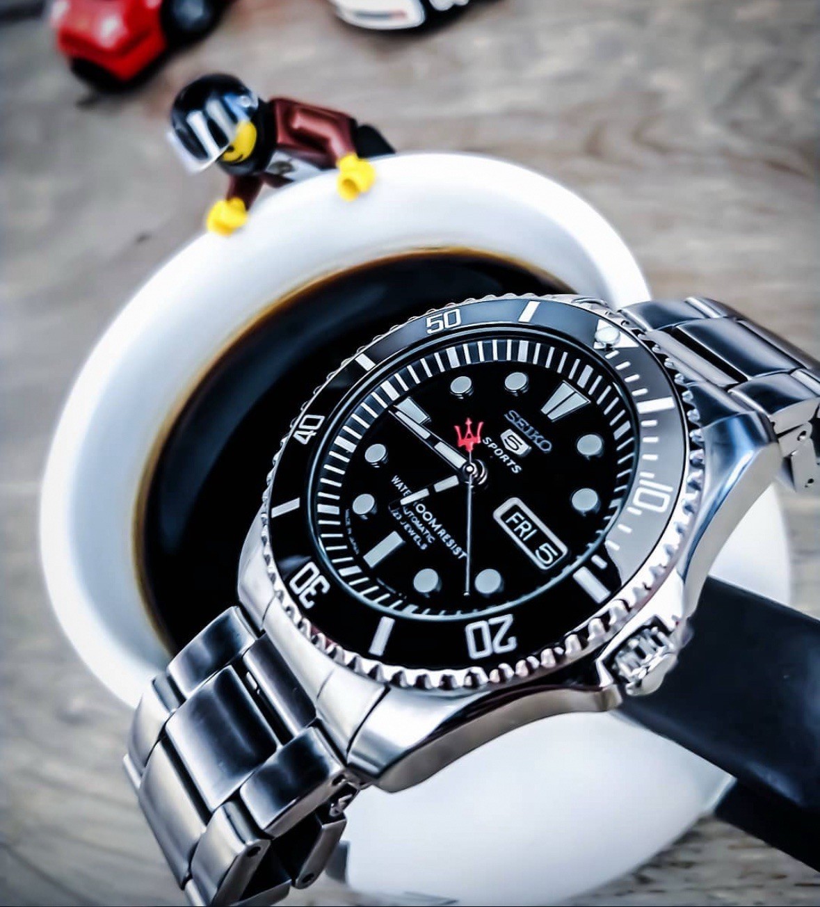 Seiko 5 Sports Men’s Black Watch – SNZF17 “Sea Urchin”