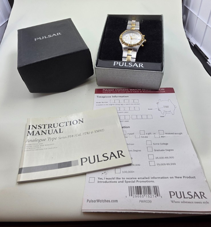 «Pulsar Chronograph YM92-X123 Two-Tone Watch – FULL KIT Box & Papers – New Batte