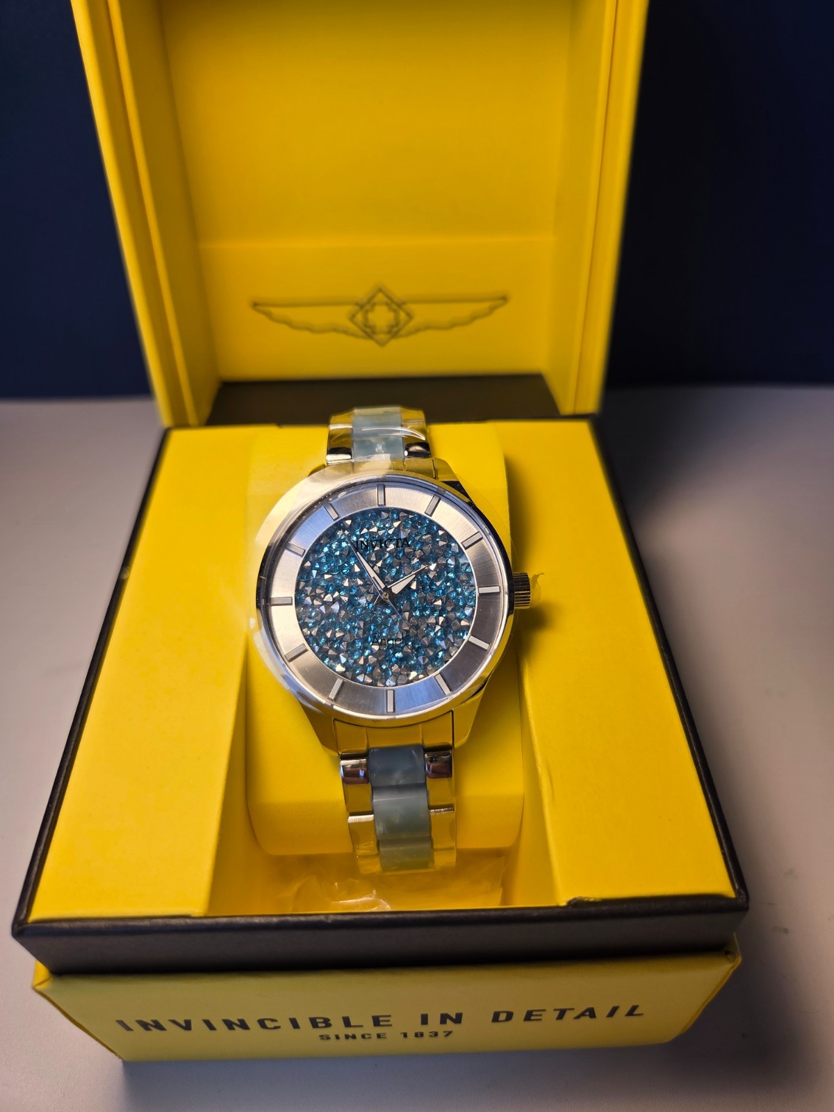 Invicta Angel Quartz Silver Dial Women’s Watch 24665 New In Original Box (14)