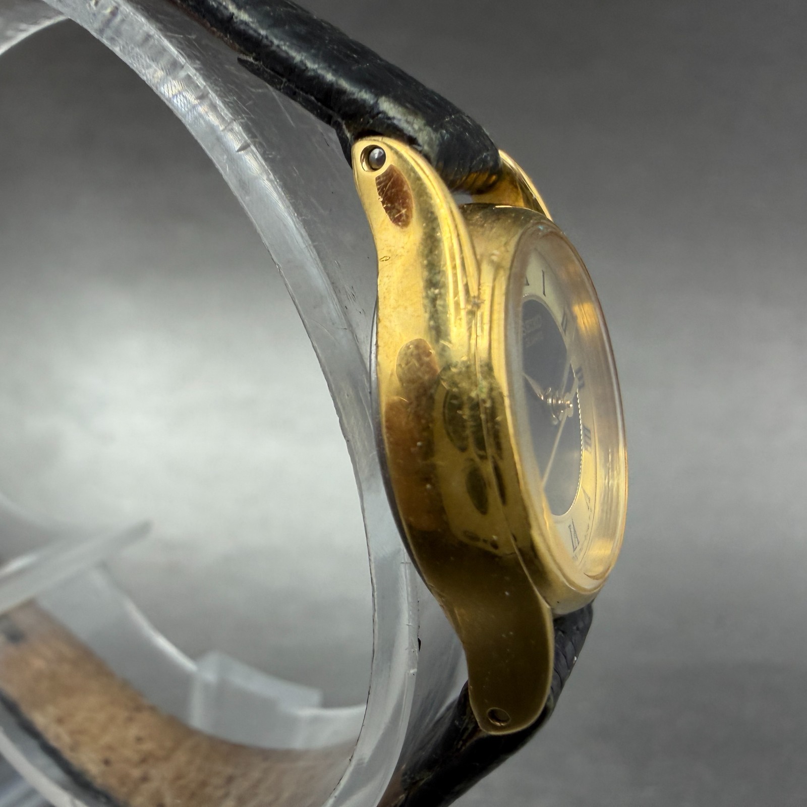 Seiko Watch Women 21mm Black Dial Gold Tone Round 1n01-0e20 New Battery Vintage
