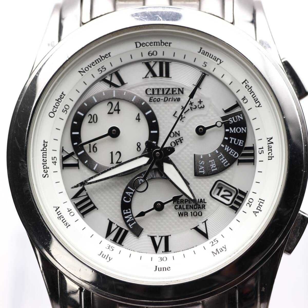 Rare CITIZEN Eco Drive Perpetual Calendar Men’s Watch Roman Index White Dial Sol