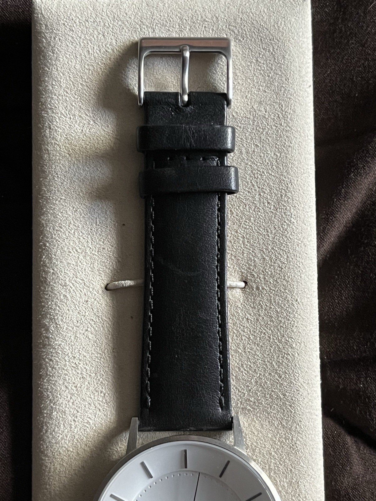Linjer Model 40 Minimalist Watch Swiss Quartz Sapphire Crystal Black Leather Box