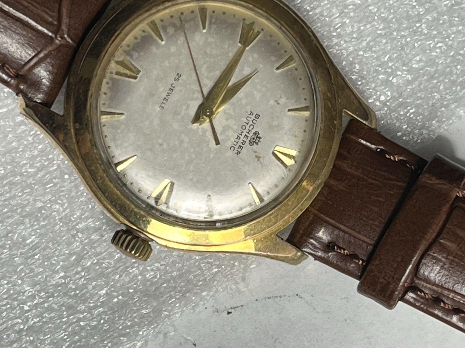 BUCHERER 25 JEWELS WORKS GOOD.