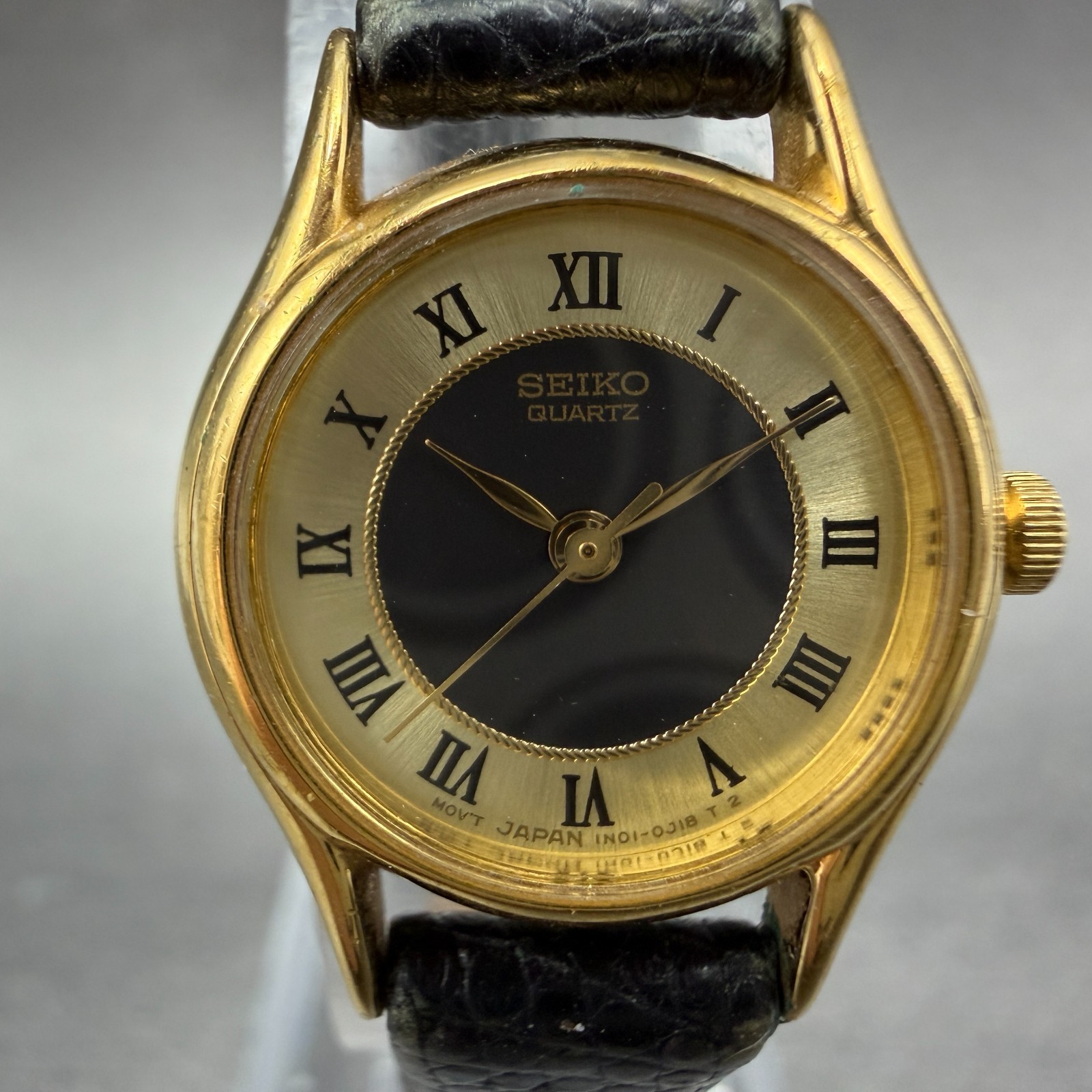 Seiko Watch Women 21mm Black Dial Gold Tone Round 1n01-0e20 New Battery Vintage