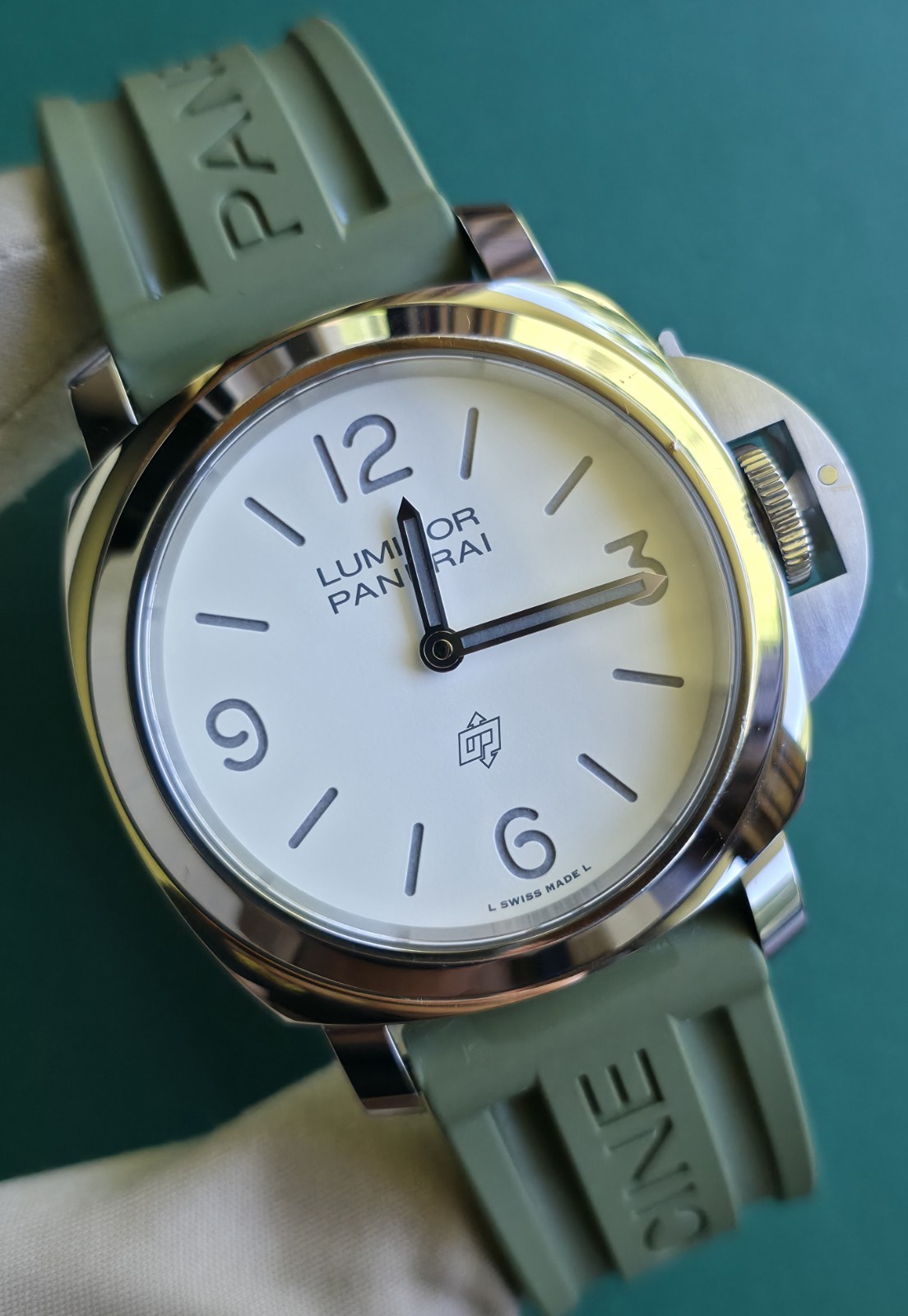 Panerai Luminor 1087 White Dial Watch 44mm Green Strap – PAM01087
