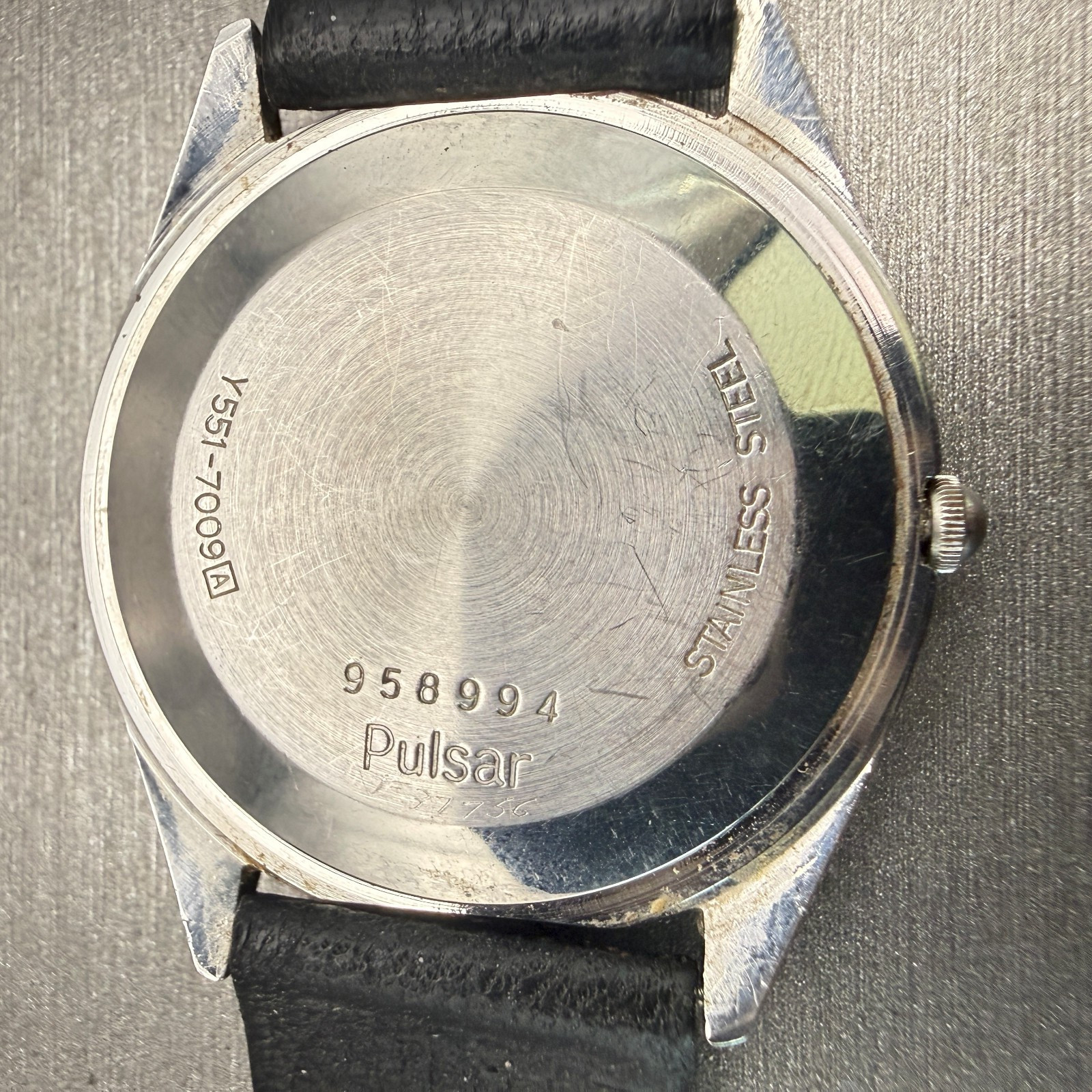 Seiko Pulsar Watch Men 34mm Silver Dial Silver Tone Round Y551-7009 New Battery