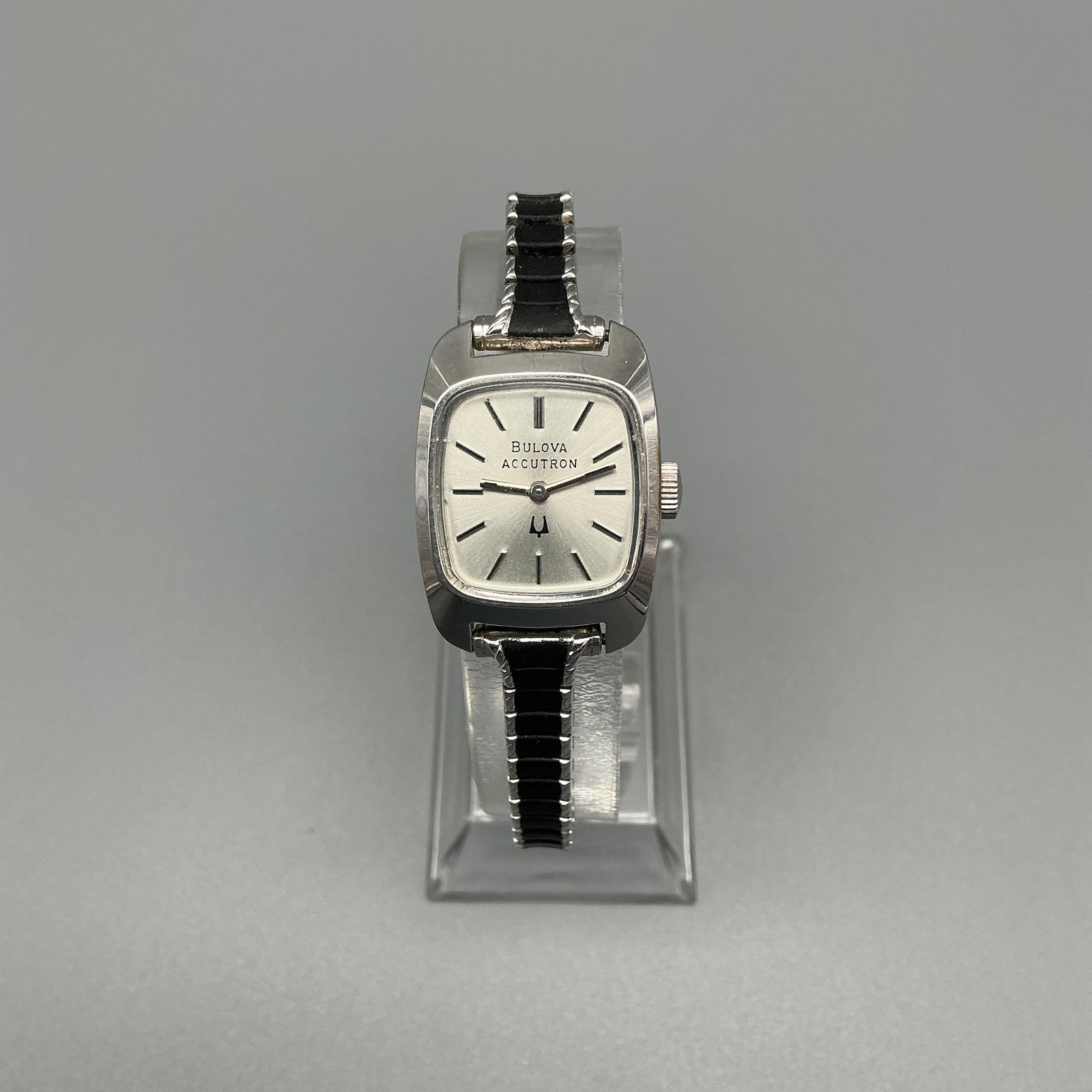 Vintage Bulova Accutron Womens Watch 20mm Silver Tone Stretch Band New Battery