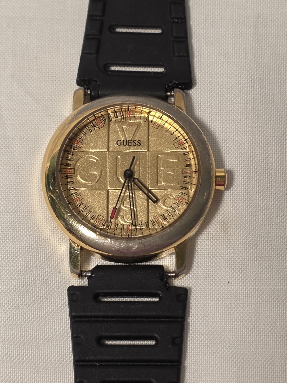 Vintage Guess Men’s wrist watch gold tone. 1997 style