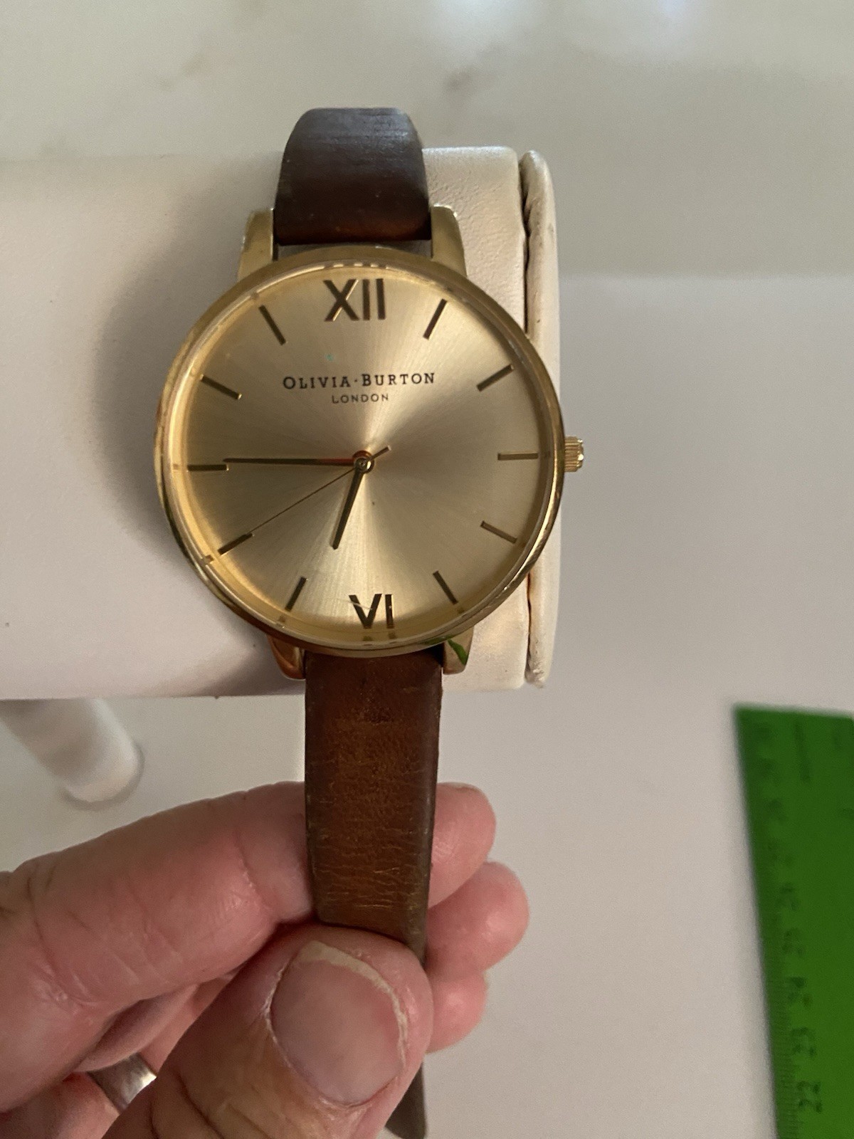 Auth Olivia Burton – Brown Women’s Wrist Watch New Battery Works Great Look