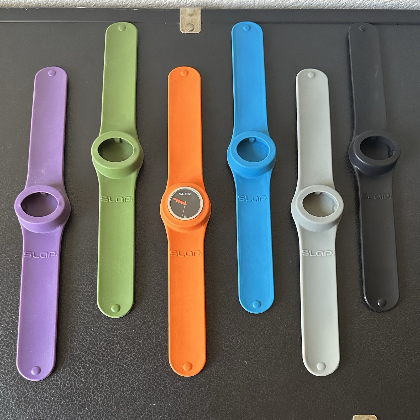 Slap Watch Lot Of 6 Bands One Face Green Orange Purple Blue Black Needs Battery