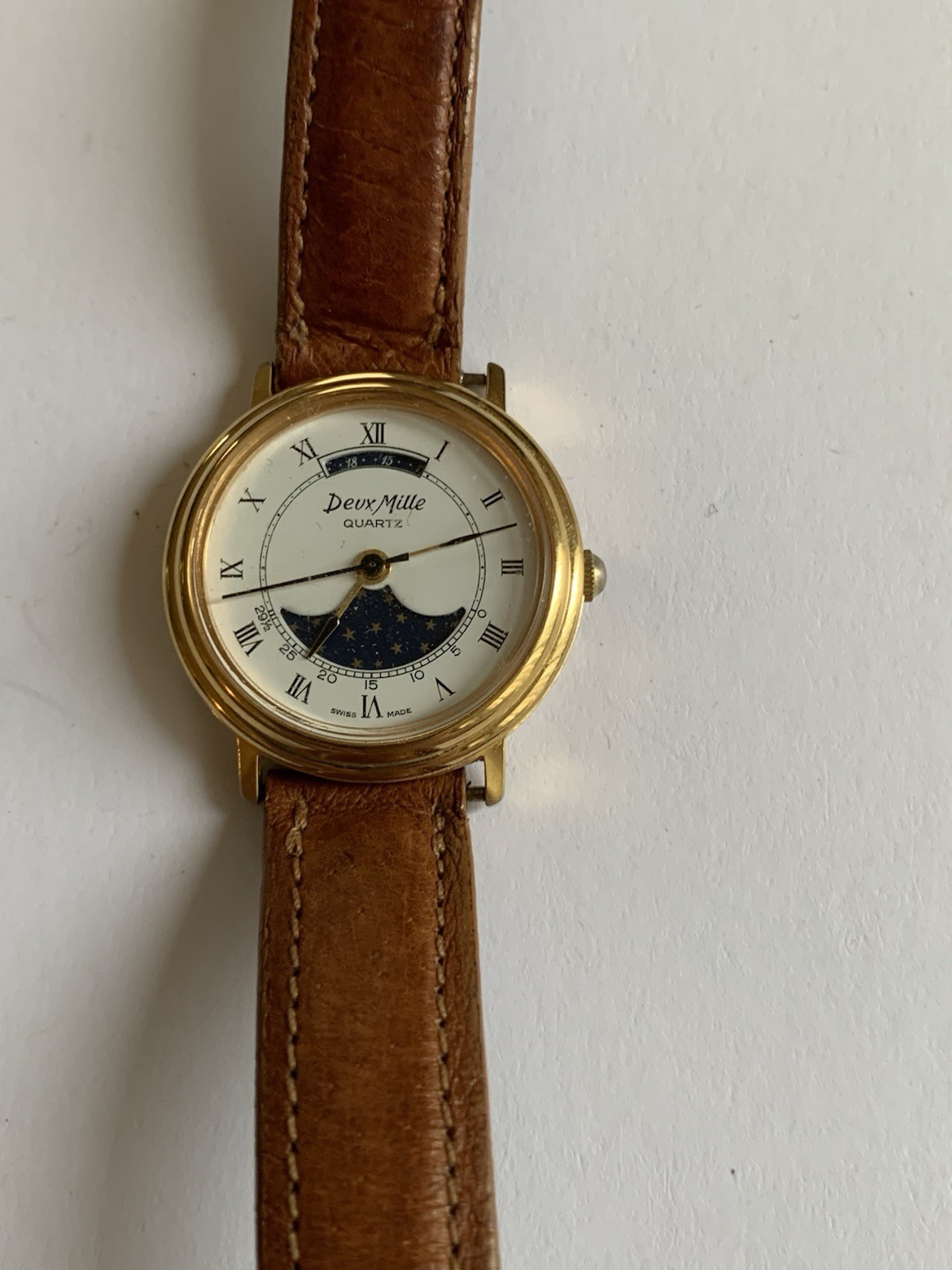 Deux Mille Swiss Made Quartz Watch White Roman Dial. Working-Needs Battery