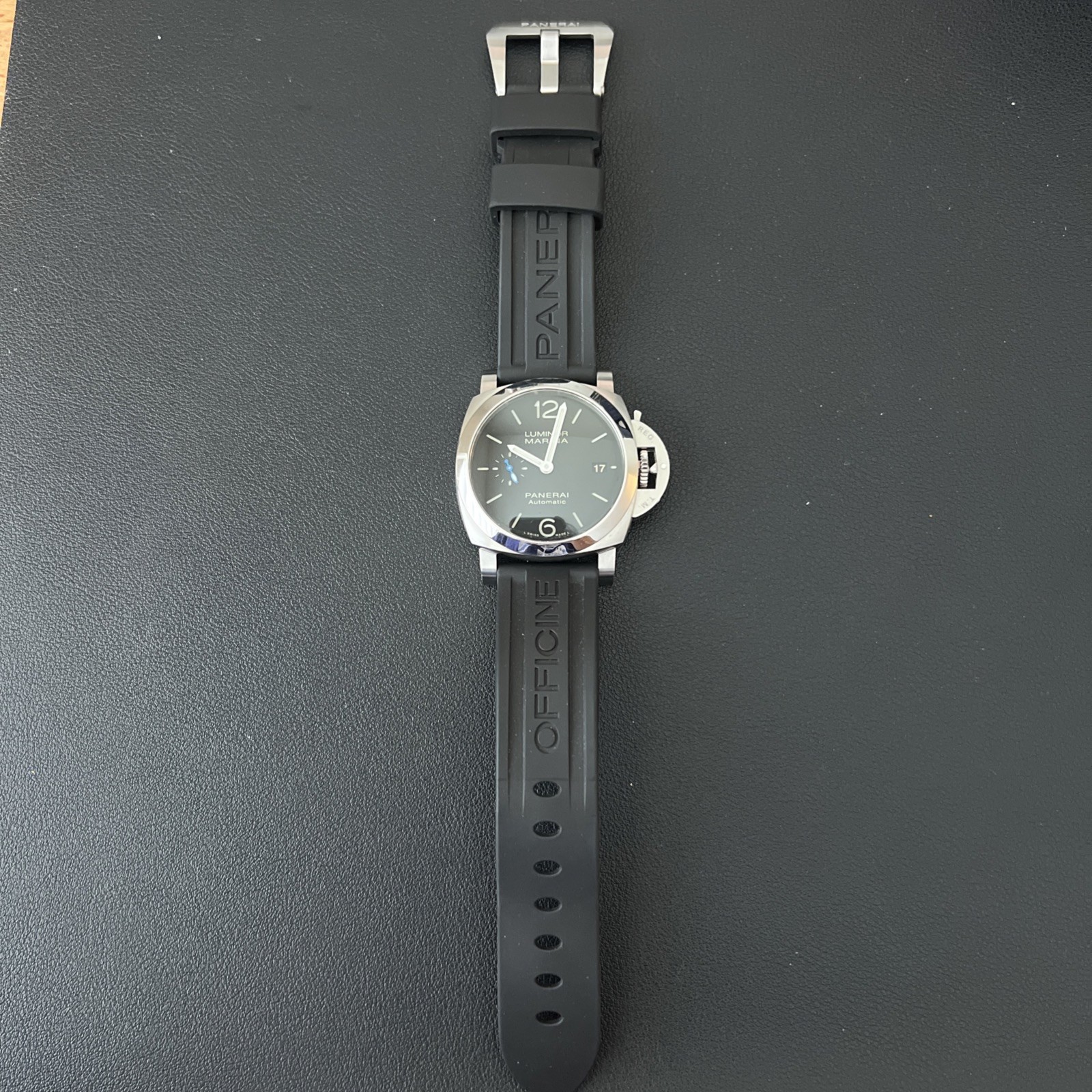 Panerai Luminor Quaranta 40mm PAM01372