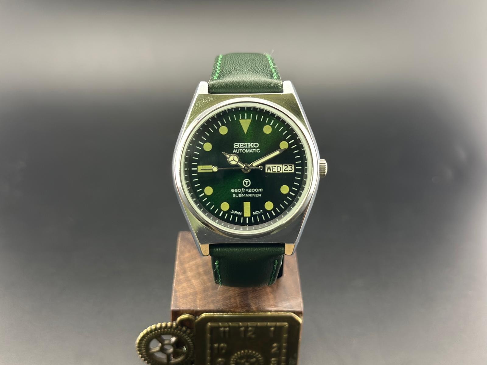 Vintage Seiko Automatic 6309A Japan Made Men’s Wrist Watch, Day/Date