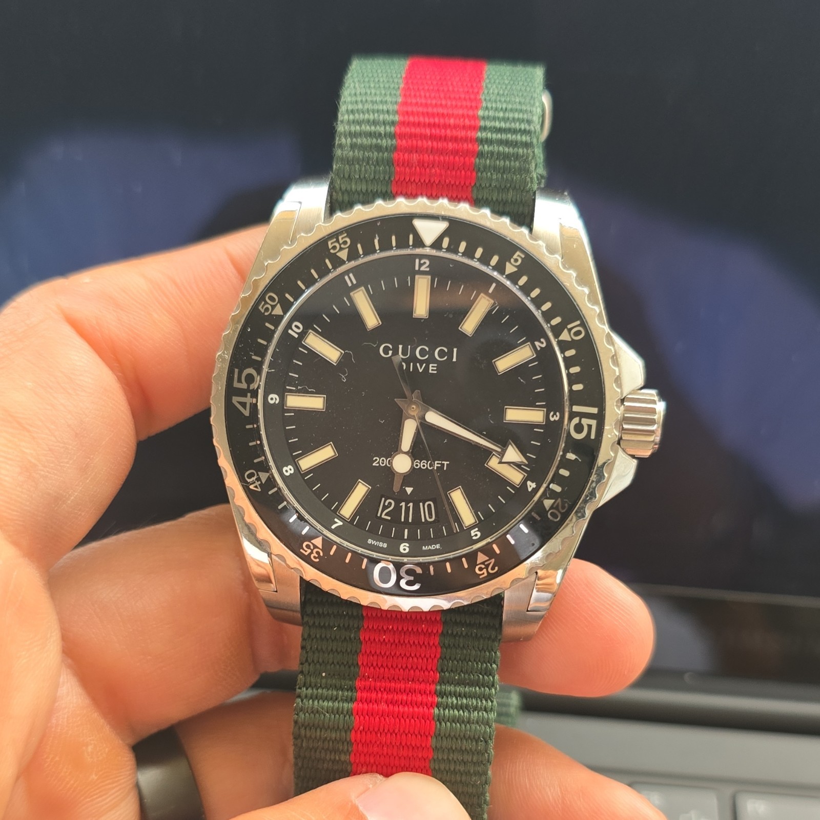 Gucci Dive 40mm Quartz Black Dial Date 200m Diver Green/Red NATO Strap