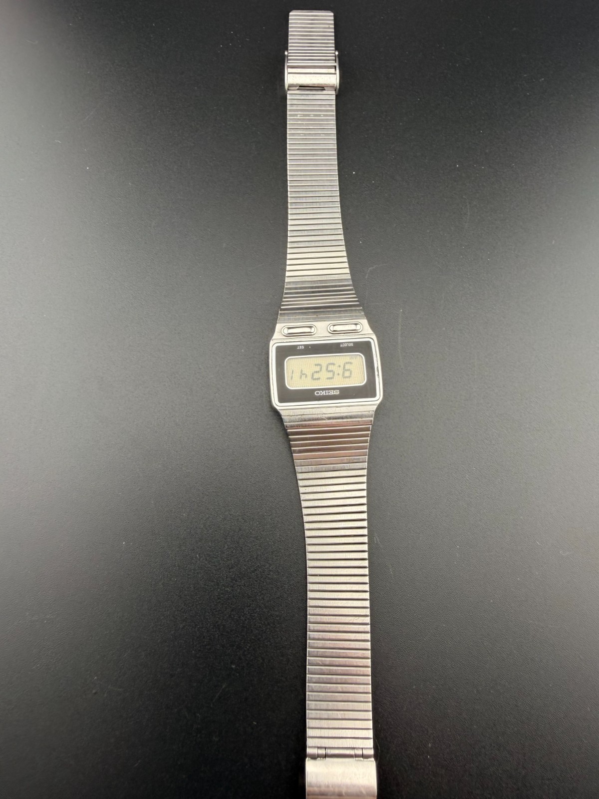 Rare Vintage Seiko F231-4010 Men’s Classic Digital LCD Watch JDM 1970s