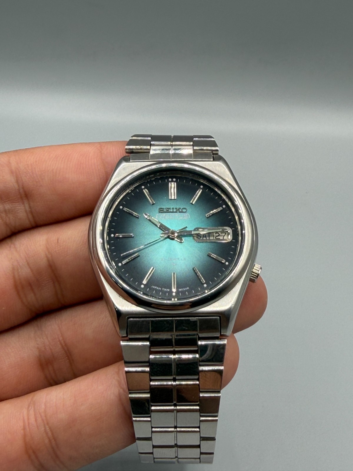 Vintage Seiko 5 Actus 7009 Automatic 21 Jewels Men’s Watch Japan | Blue Sunburst