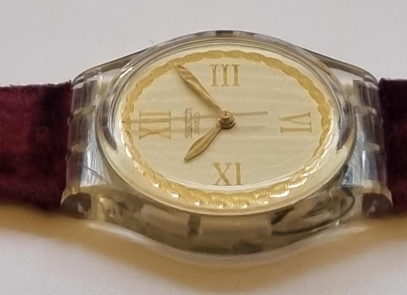 Vintage Swatch Saint Velours 33mm Quartz Purple Velvet Strap Watch GK203 (1995)