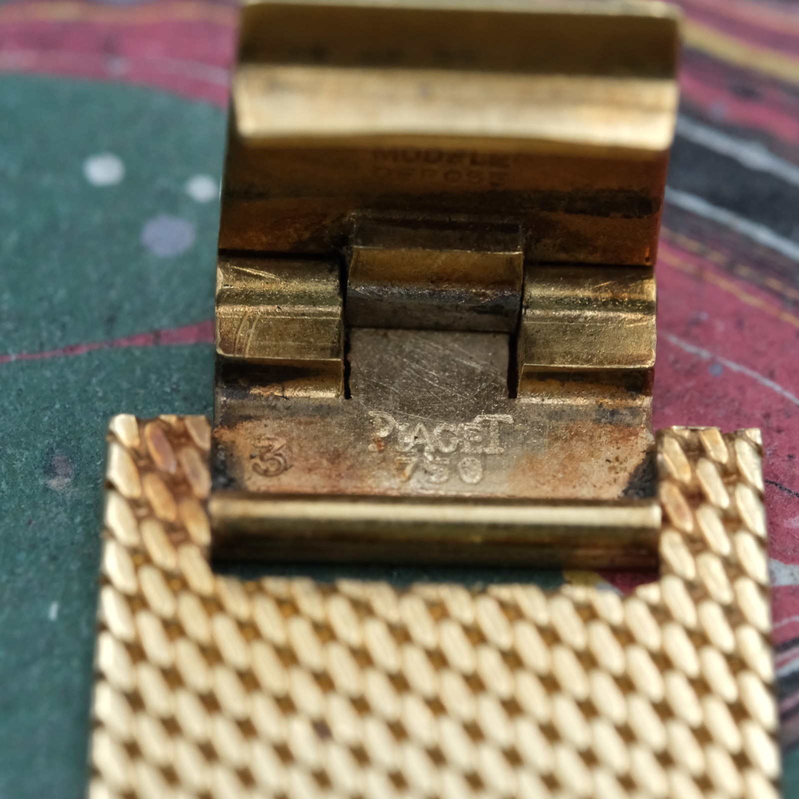 Piaget 924 B11 18K Yellow Gold Ultra Thin Bracelet Watch c.1970 Vintage – 49.6 g