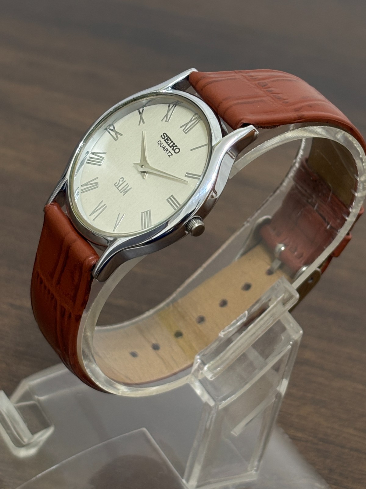 Vintage Classic Seiko Slim Men’s Wrist watch -Leather Strap