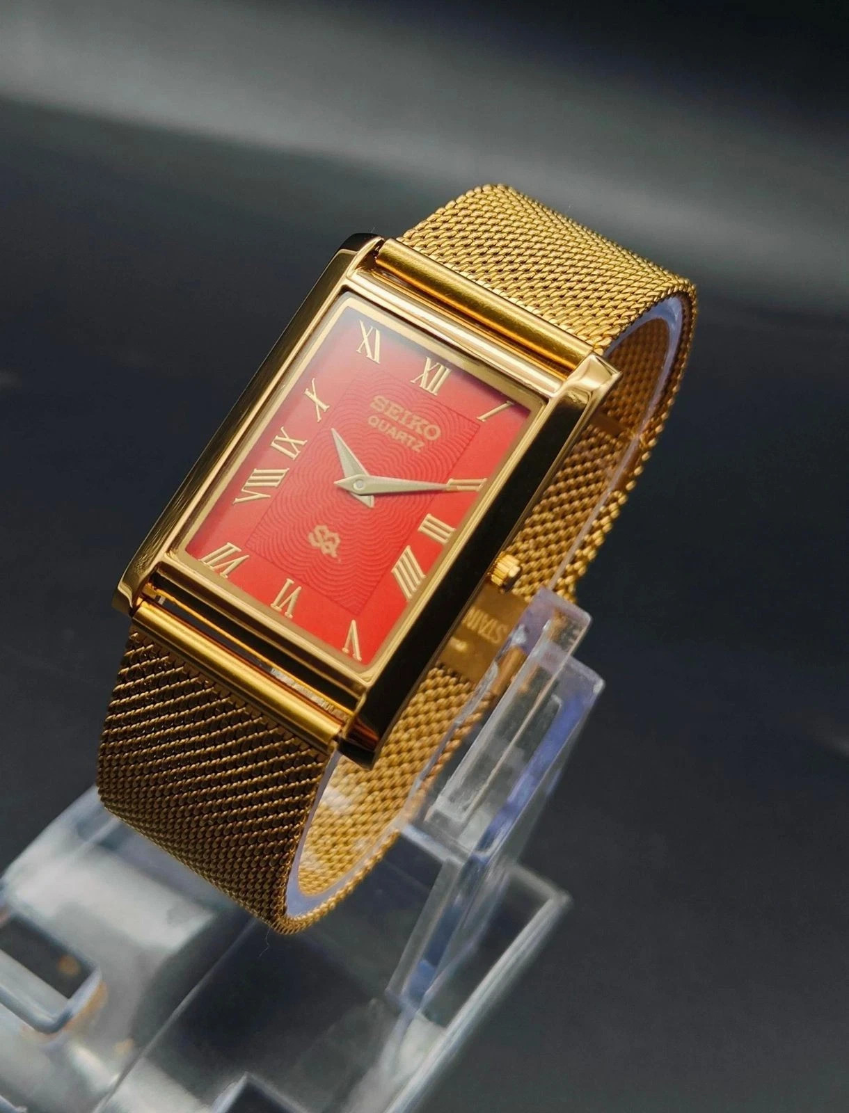 Vintage Classic Seiko Slim Quartz Men’s Golden Plated Wrist Watch