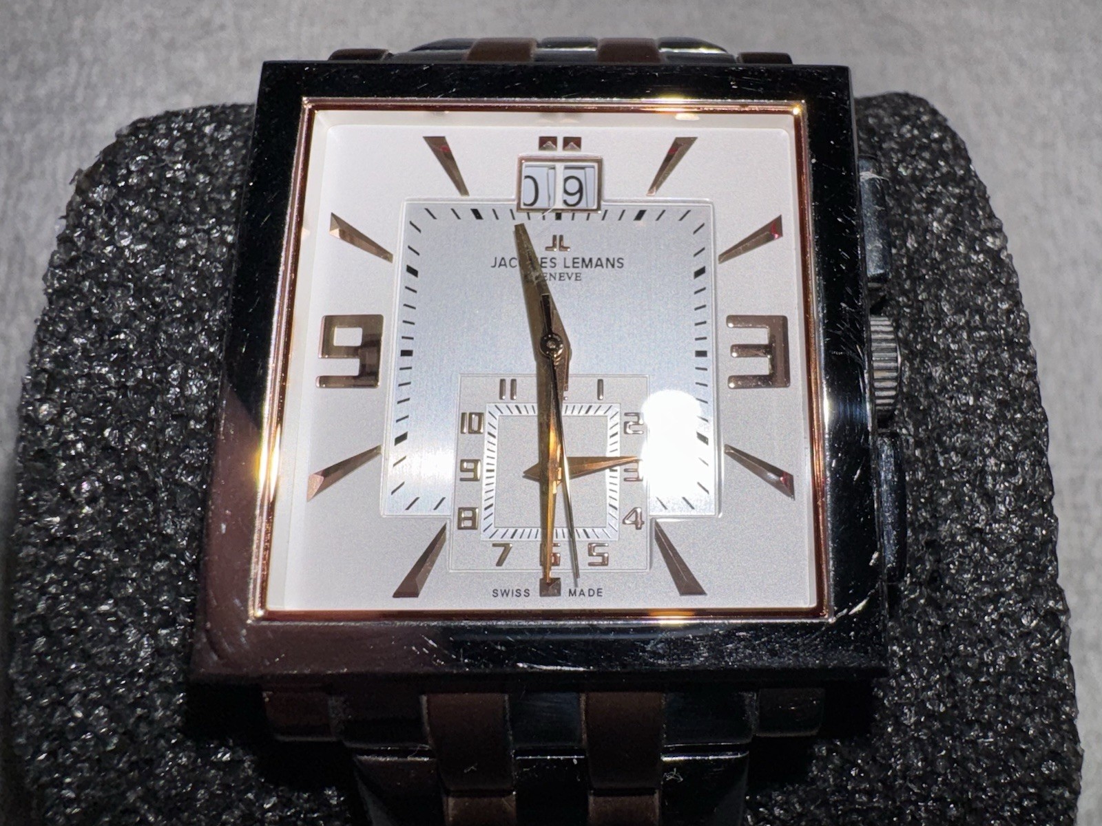 Jacques Lemans Geneve Men’s Quartz Two-Tone Steel Bracelet Date 50m Watch