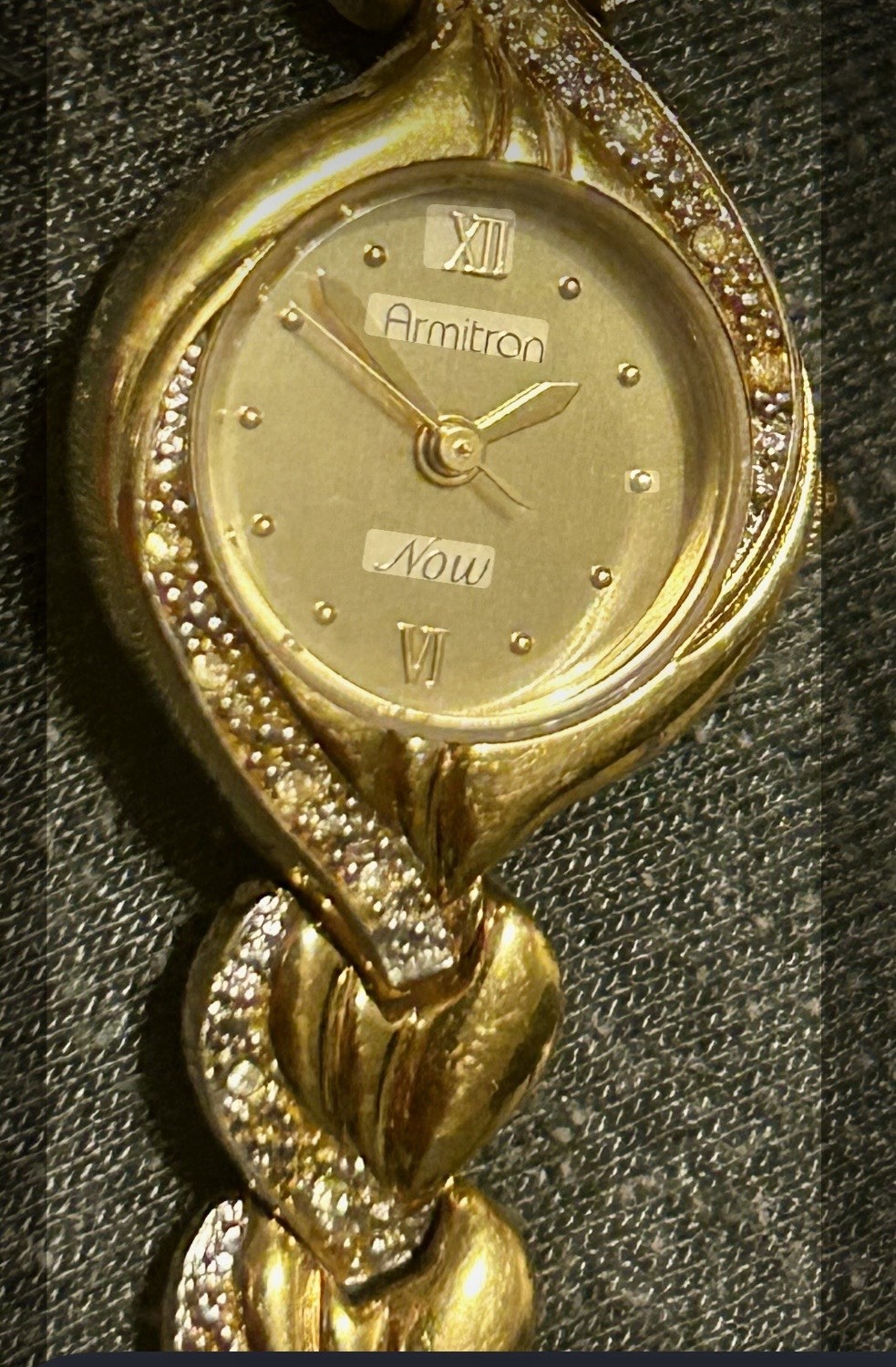 Armitron Now Women’s Vintage Quartz Gold Bracelet Gem-Set Bezel 18mm