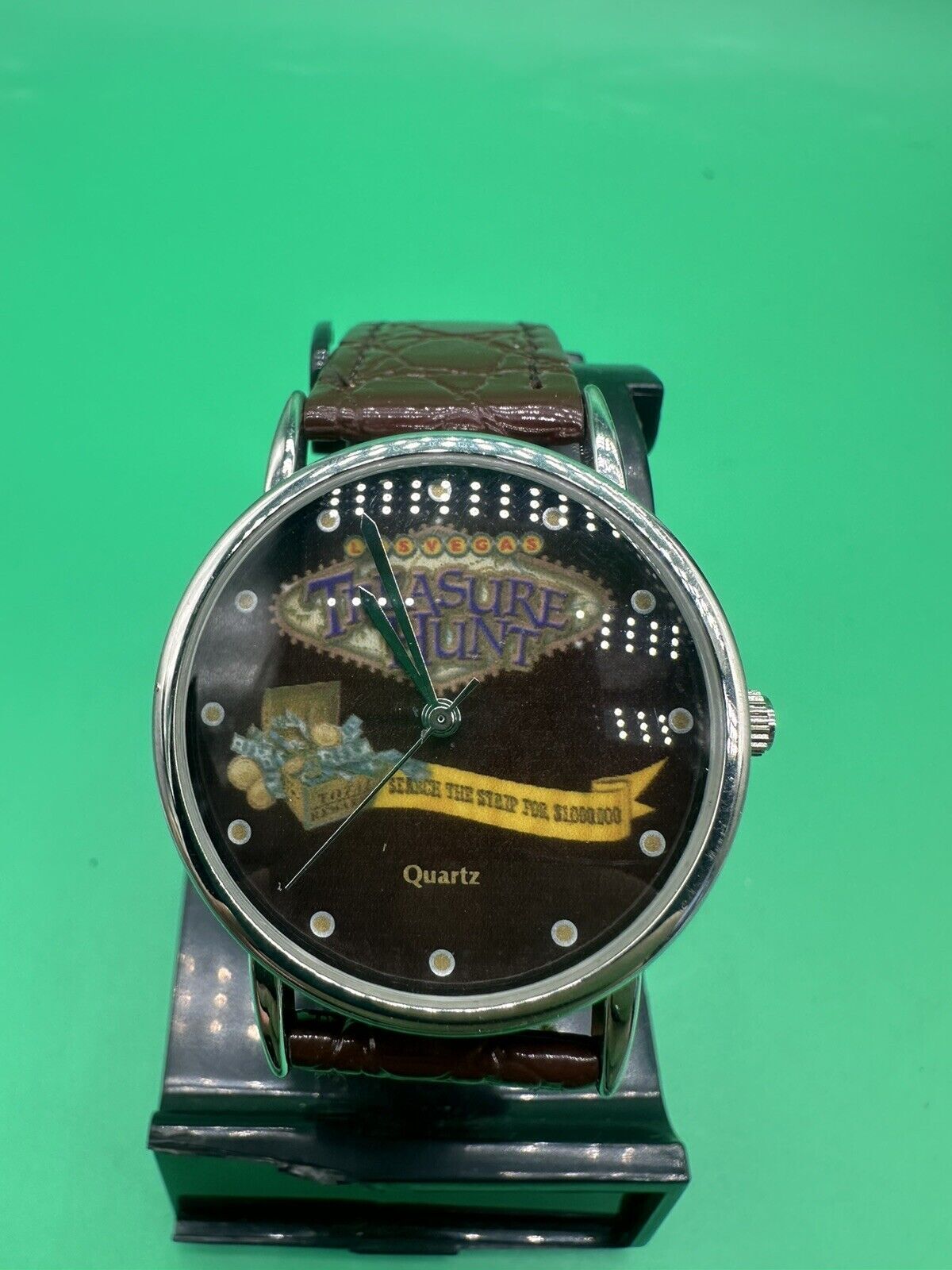 Las Vegas Treasure Hunt-Search the Strip for $1 Million Quartz Black Watch