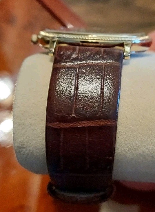 Excellent Vtg Belair 3ATM Gold Tone Mens sapphire crystal Watch w/case new bat