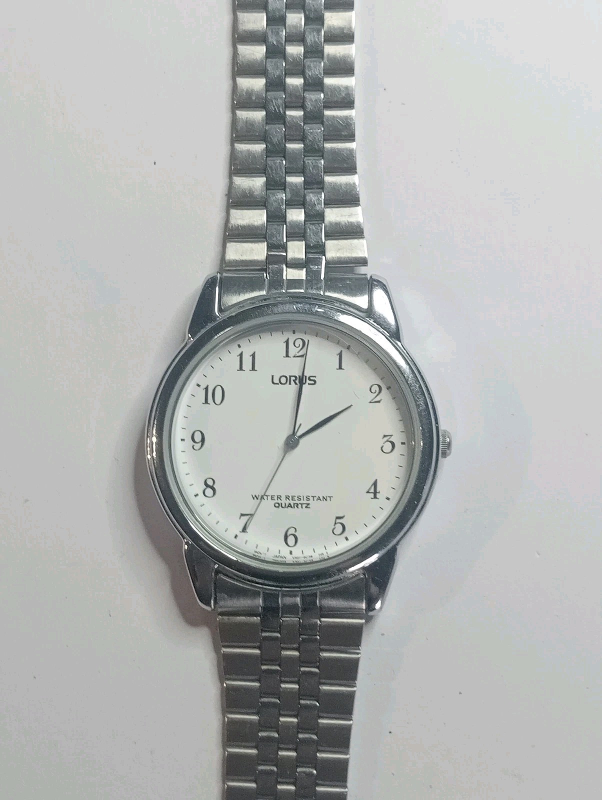 Mens Lorus Casual Watch Working Battery In Used Condition