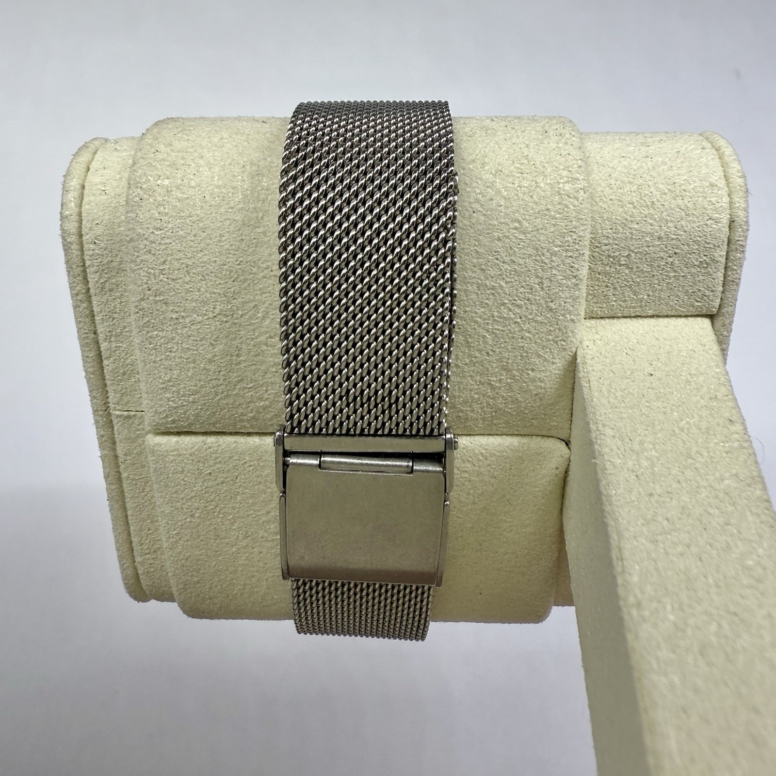 MILUS by Paul Junod “Two O’clock” Quartz Women Vintage Watch W105 *WORKING