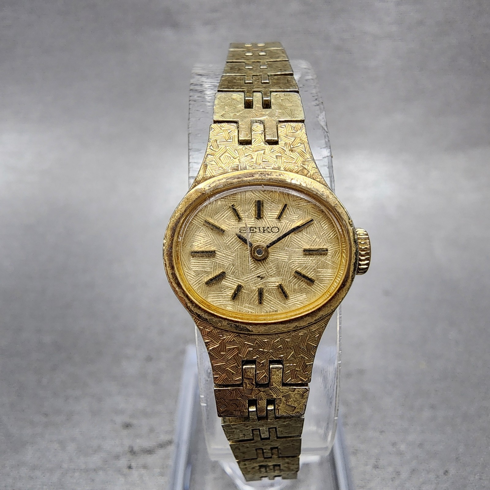 Seiko Watch Women 17mm Champagne Dial Gold Tone Manual Wind Round 11-7619 Runs