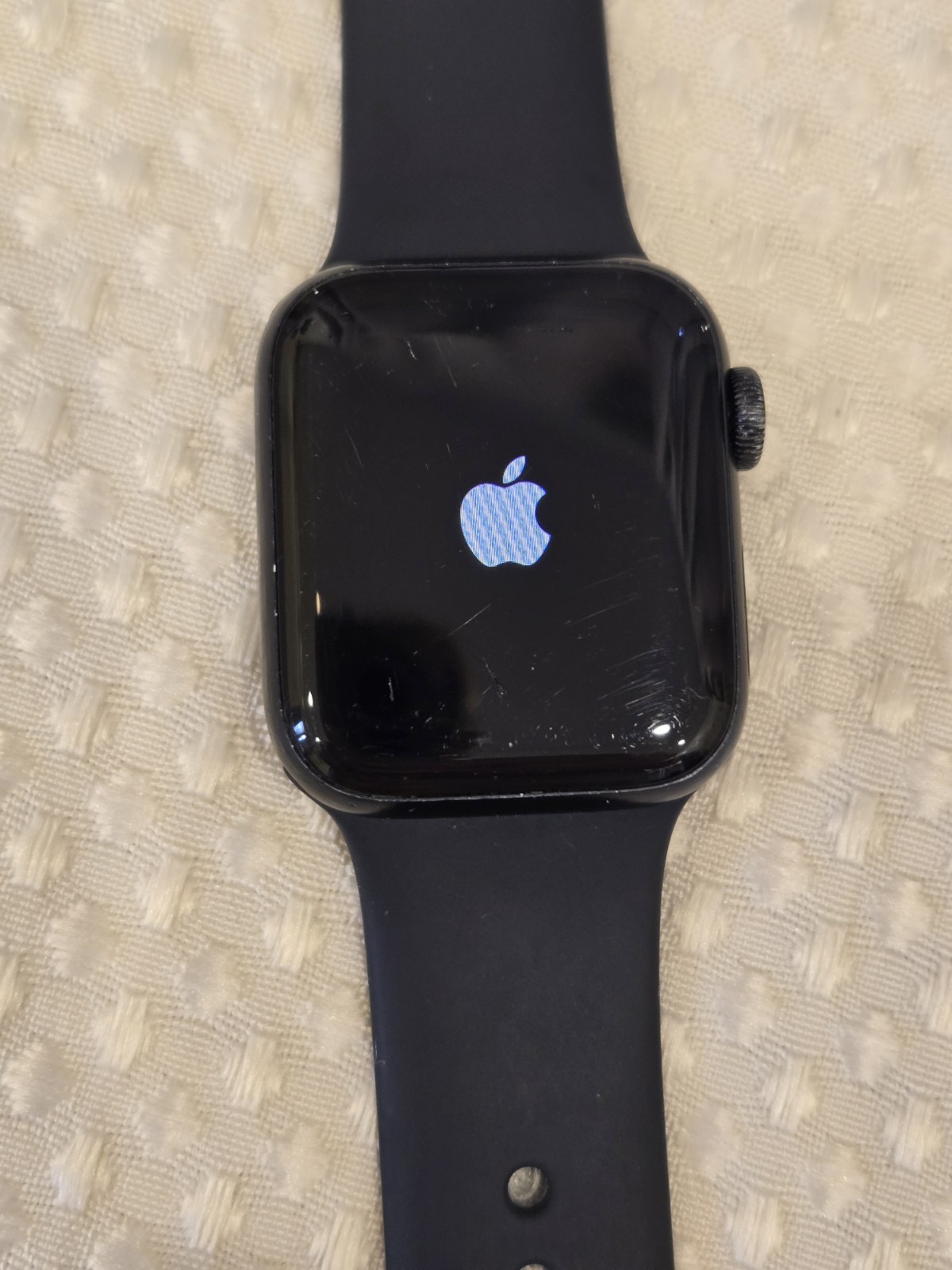 Apple Watch SE FOR PARTS ONLY 40MM aluminum case, Ion X glass, LTE, WR-50