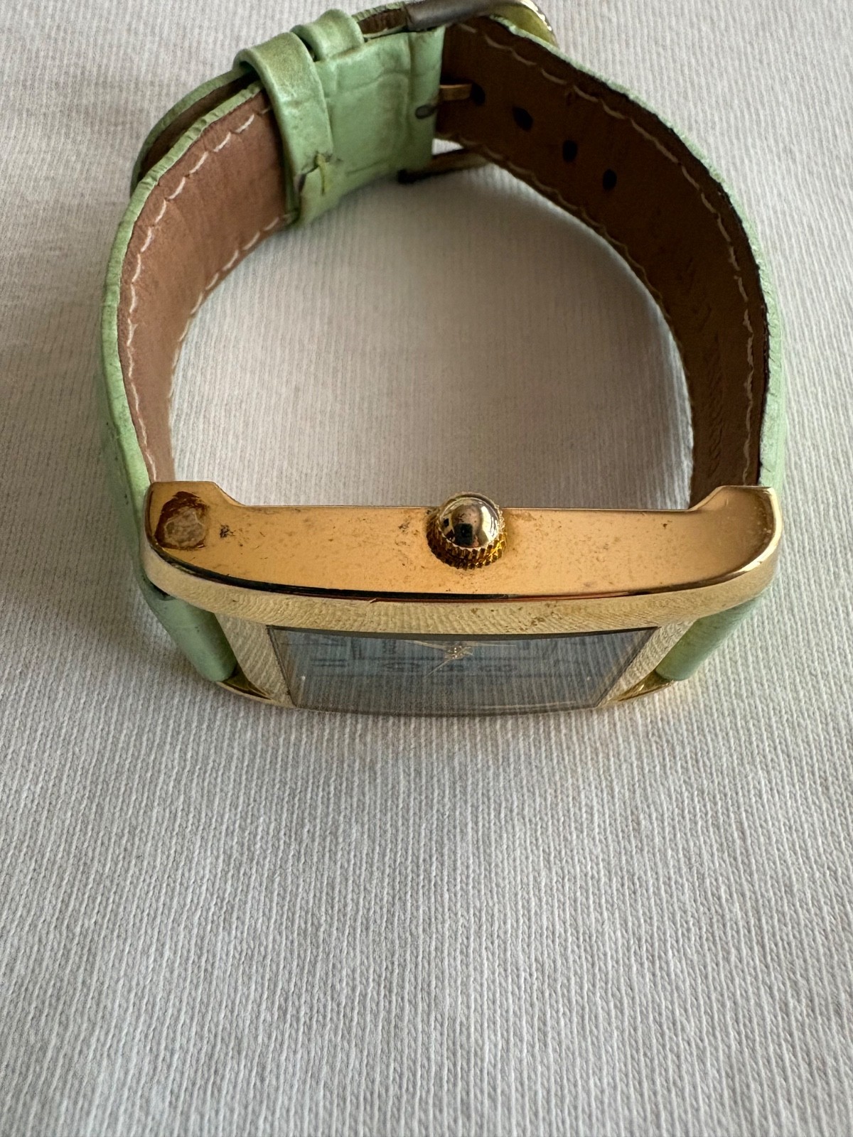 Gossip GSP231C Mother of Pearl Gold Tone Quartz Watch Green Band NEW Battery#146