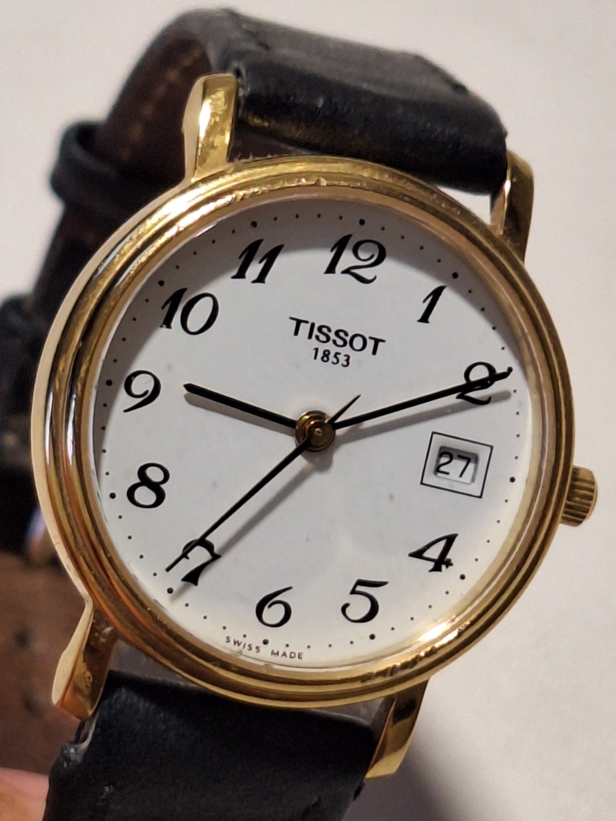 Vintage Ladies Tissot 1853 T830/930 Quartz White Dial Gold Case Watch