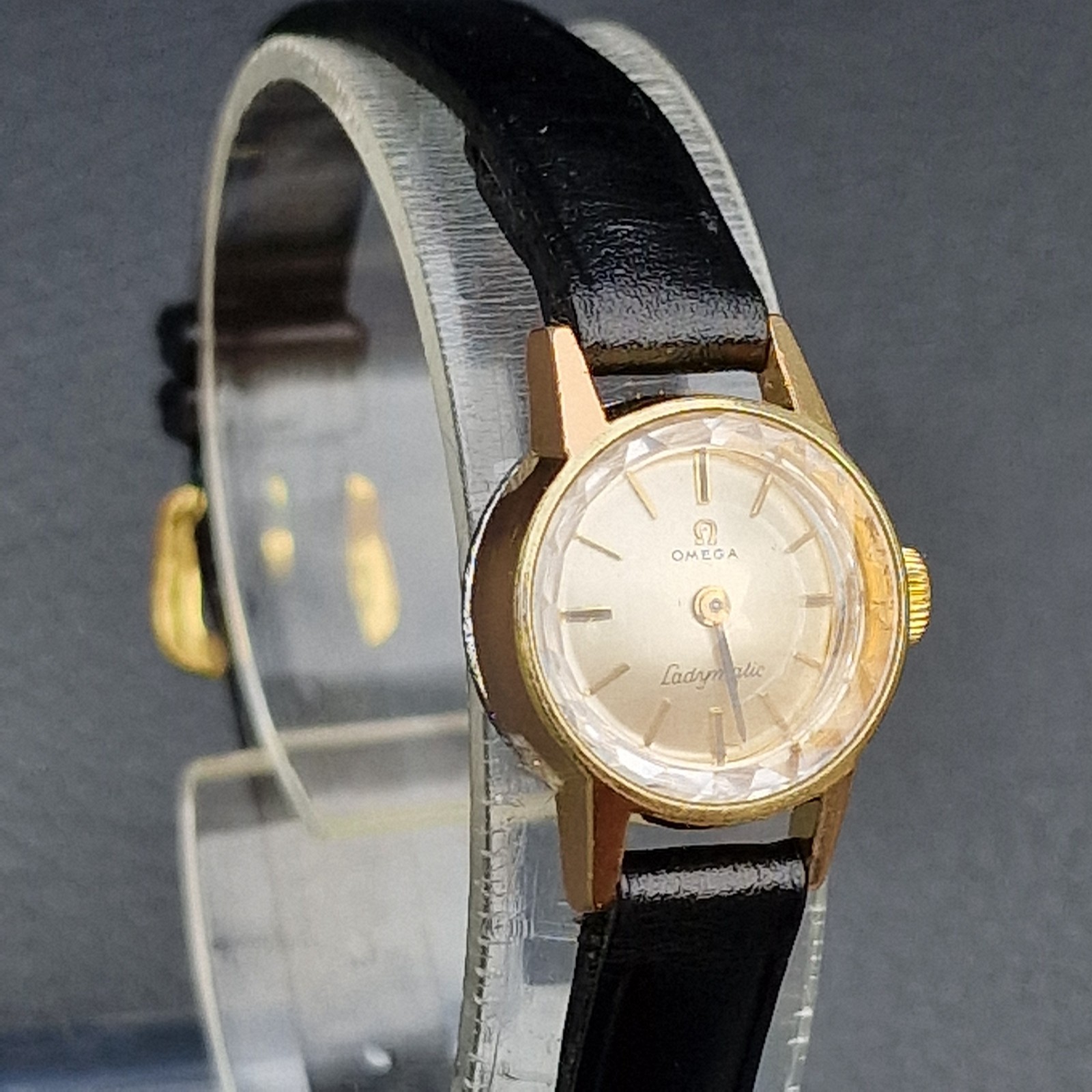 Omega Ladymatic Watch Ref 551.004 Cal 661 Great condition, Gold Plated Working.