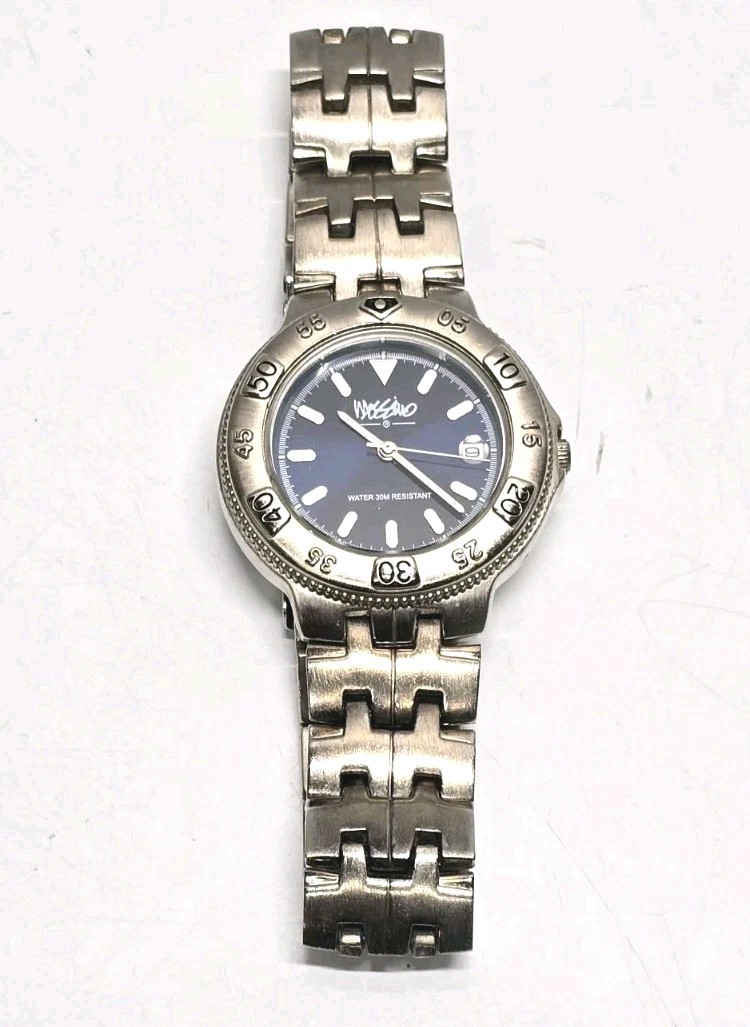 Mossimo Blue Dial Date Indicator Silver Tone Stainless Steel Band Watch Pre Owne