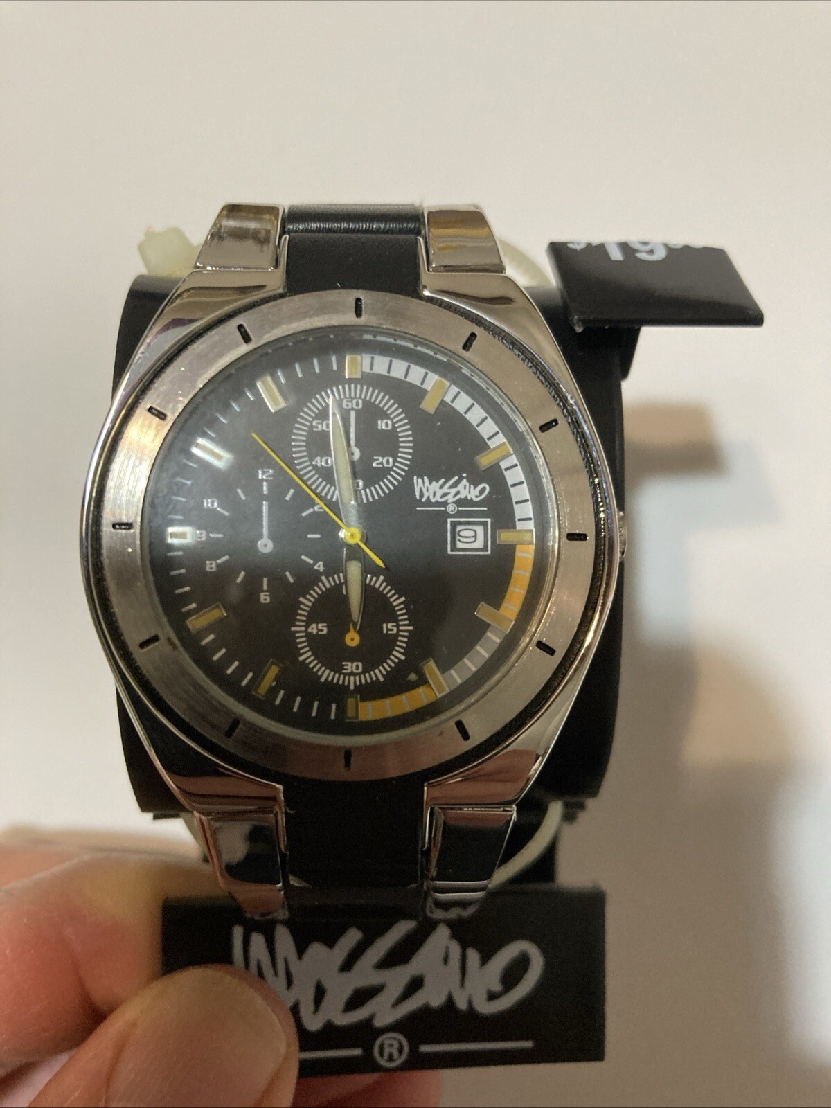 Mossimo MM90060 Quartz Silver Leather Band Watch New Old Stock Needs Battery